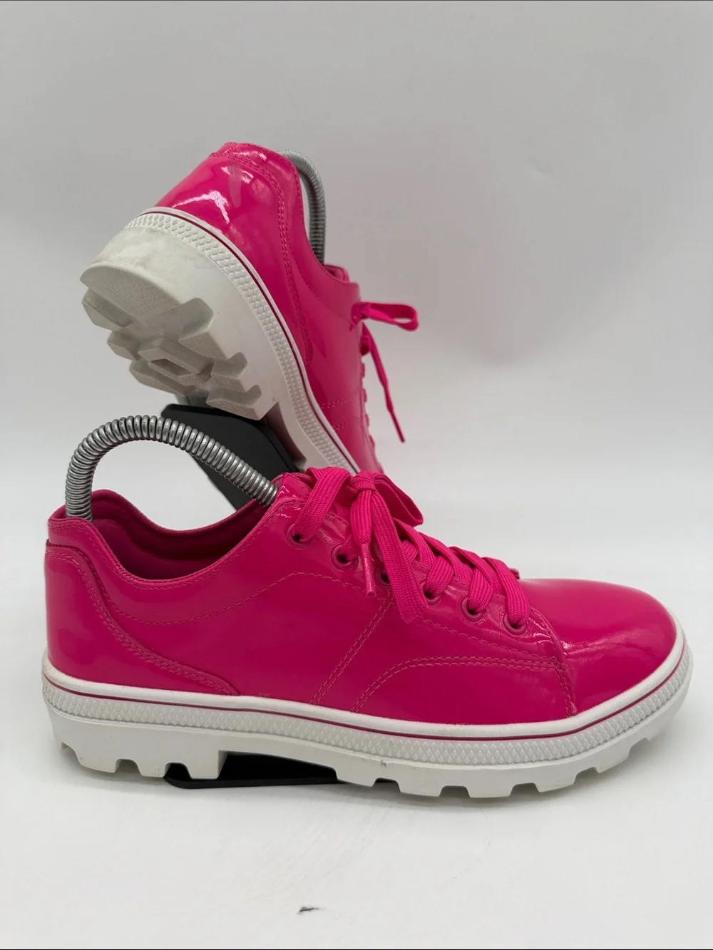 Skechers Women's 155201 Hot Pink Patent Roadies 90sBBY Casual Shoes Size 7.5
